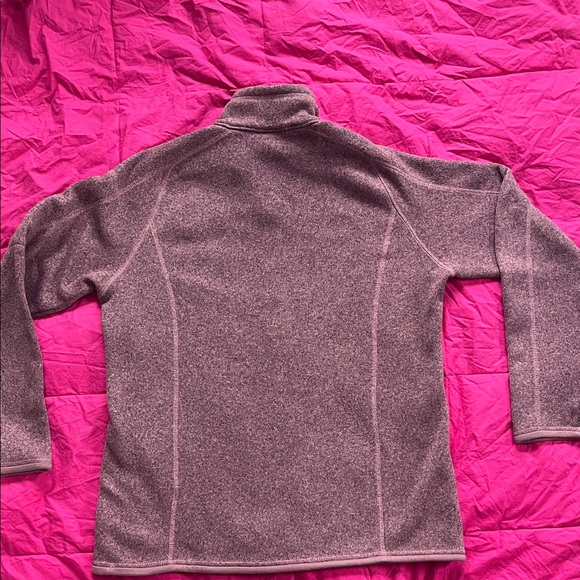 Patagonia Women’s 1/4 zip Heathered Purple Fleece Pullover - Picture 8 of 8
